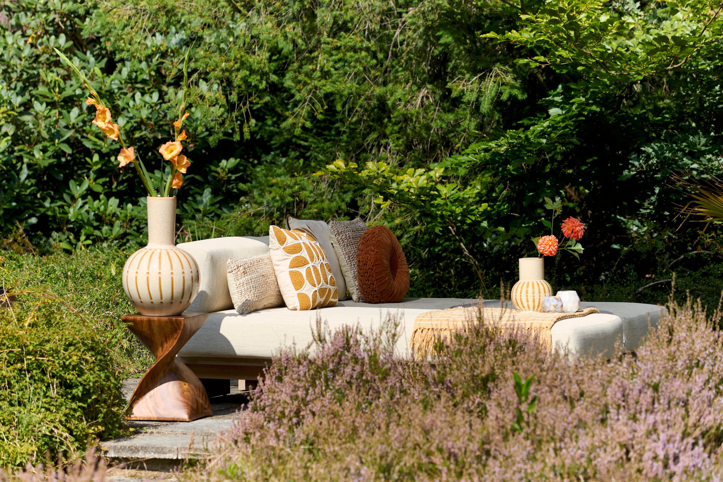 MUHAN fa lerakóasztal 30x30