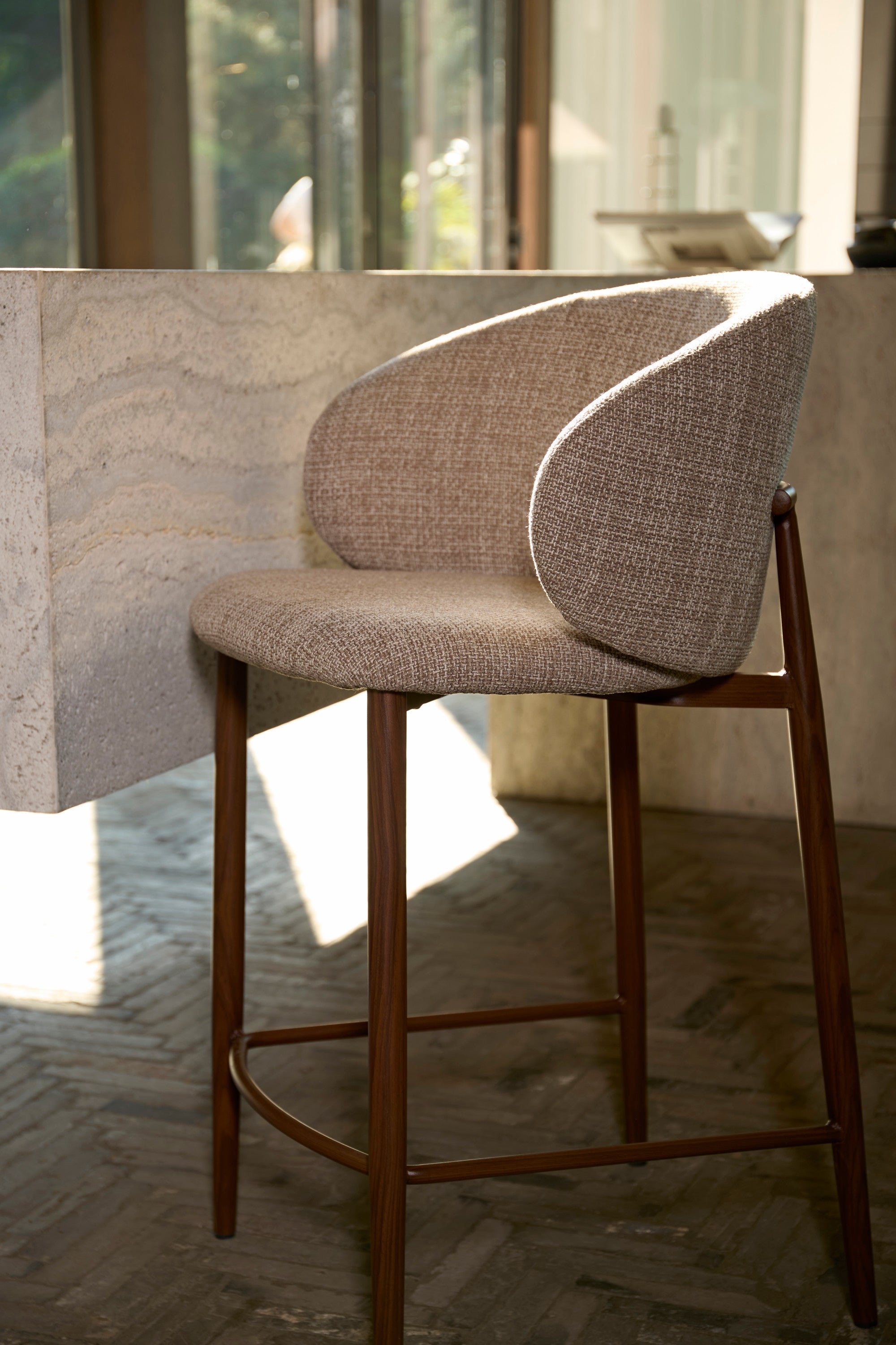 ALUKO magas bárszék