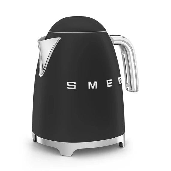 SMEG VÍZFORRALÓ, matt retro design