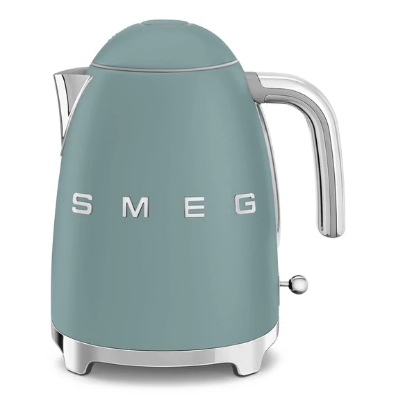 SMEG VÍZFORRALÓ, matt retro design
