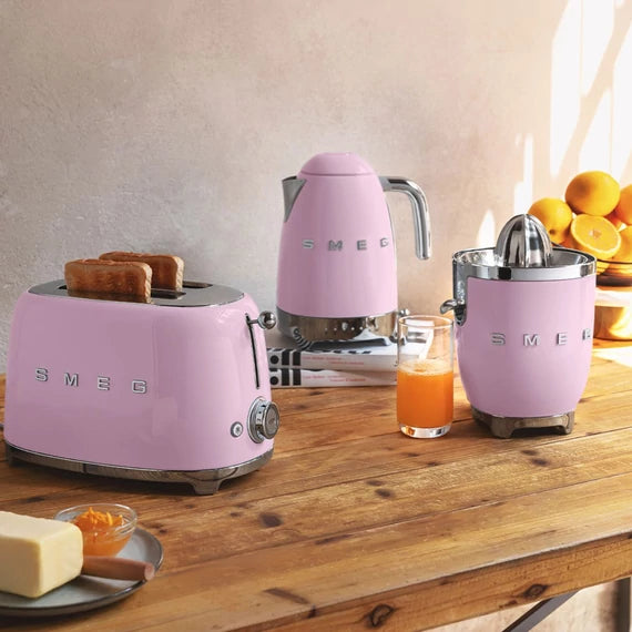 SMEG VÍZFORRALÓ, állítható vízhőfokkal, retro design