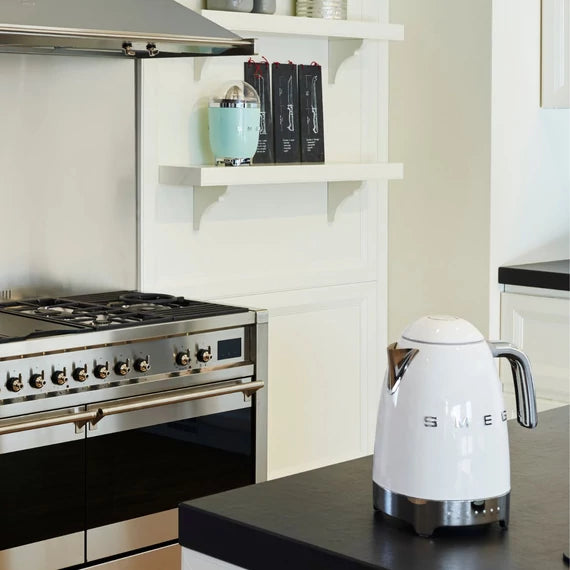 SMEG VÍZFORRALÓ, állítható vízhőfokkal, retro design