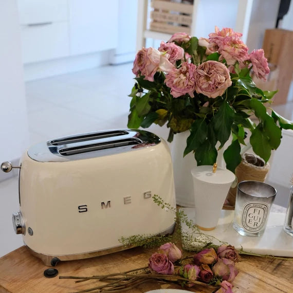 SMEG KENYÉRPIRÍTÓ 2 szeletes, retro design