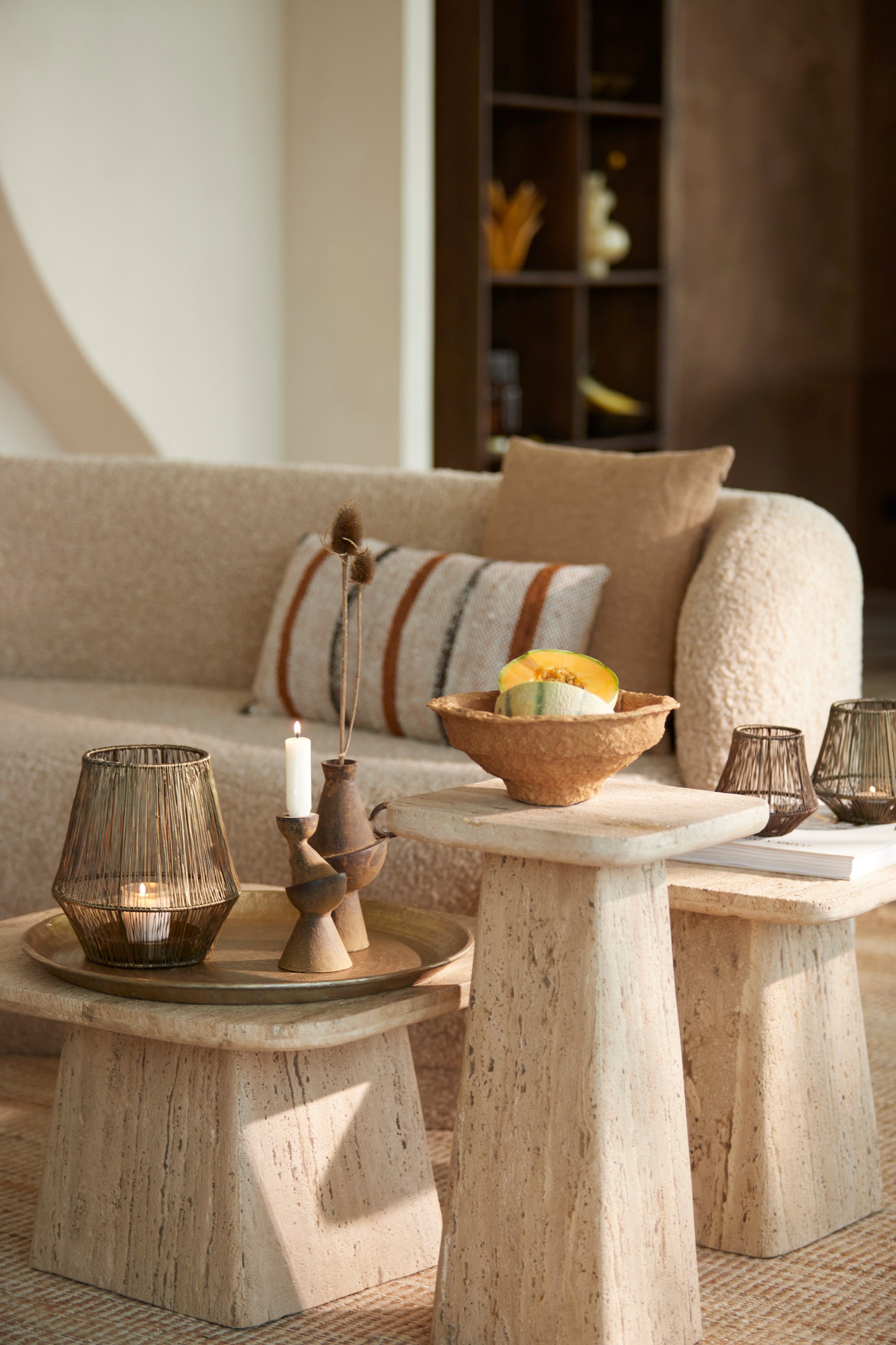 KEPAMI travertin dohányzóasztal