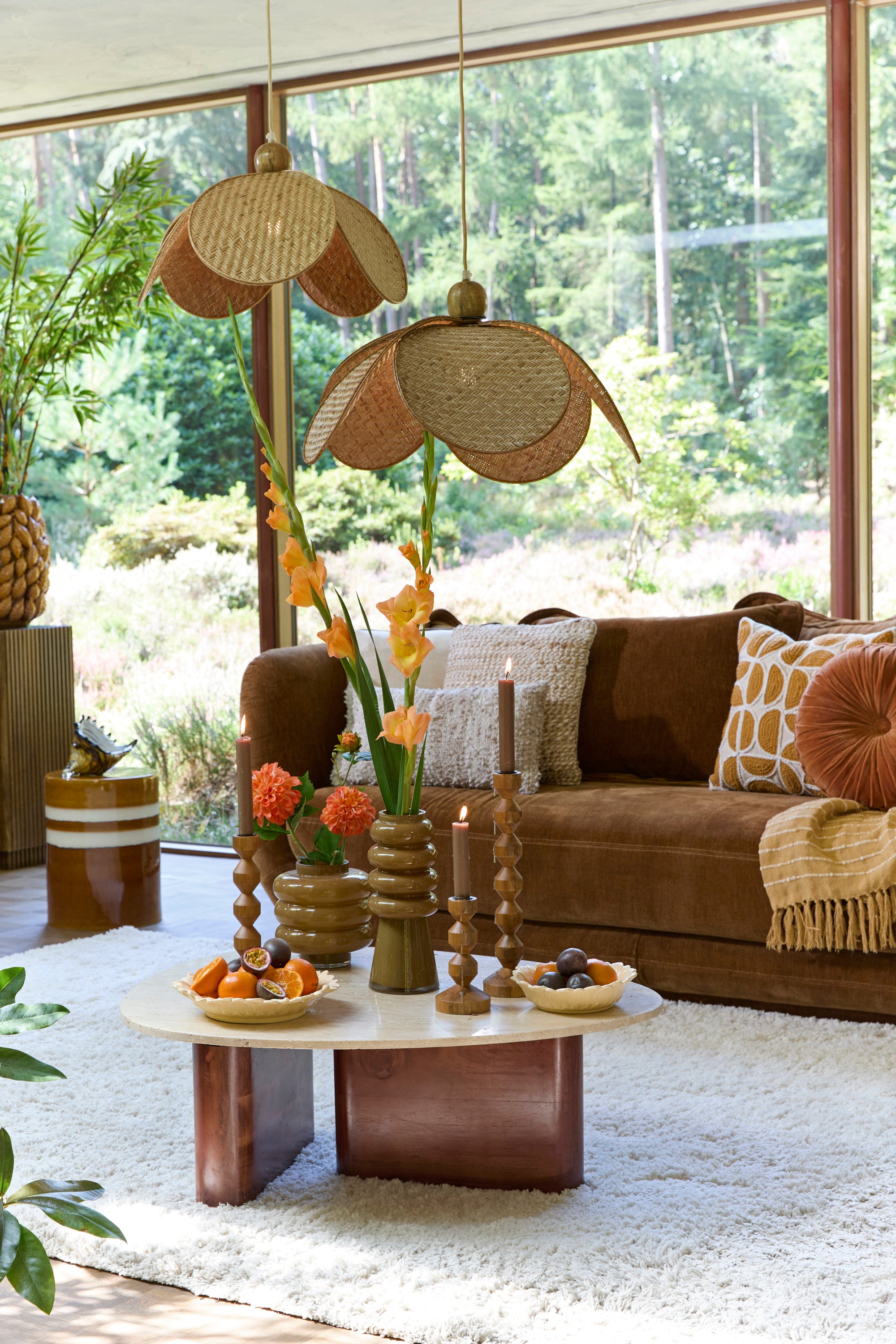 MAHELONA travertin dohányzóasztal