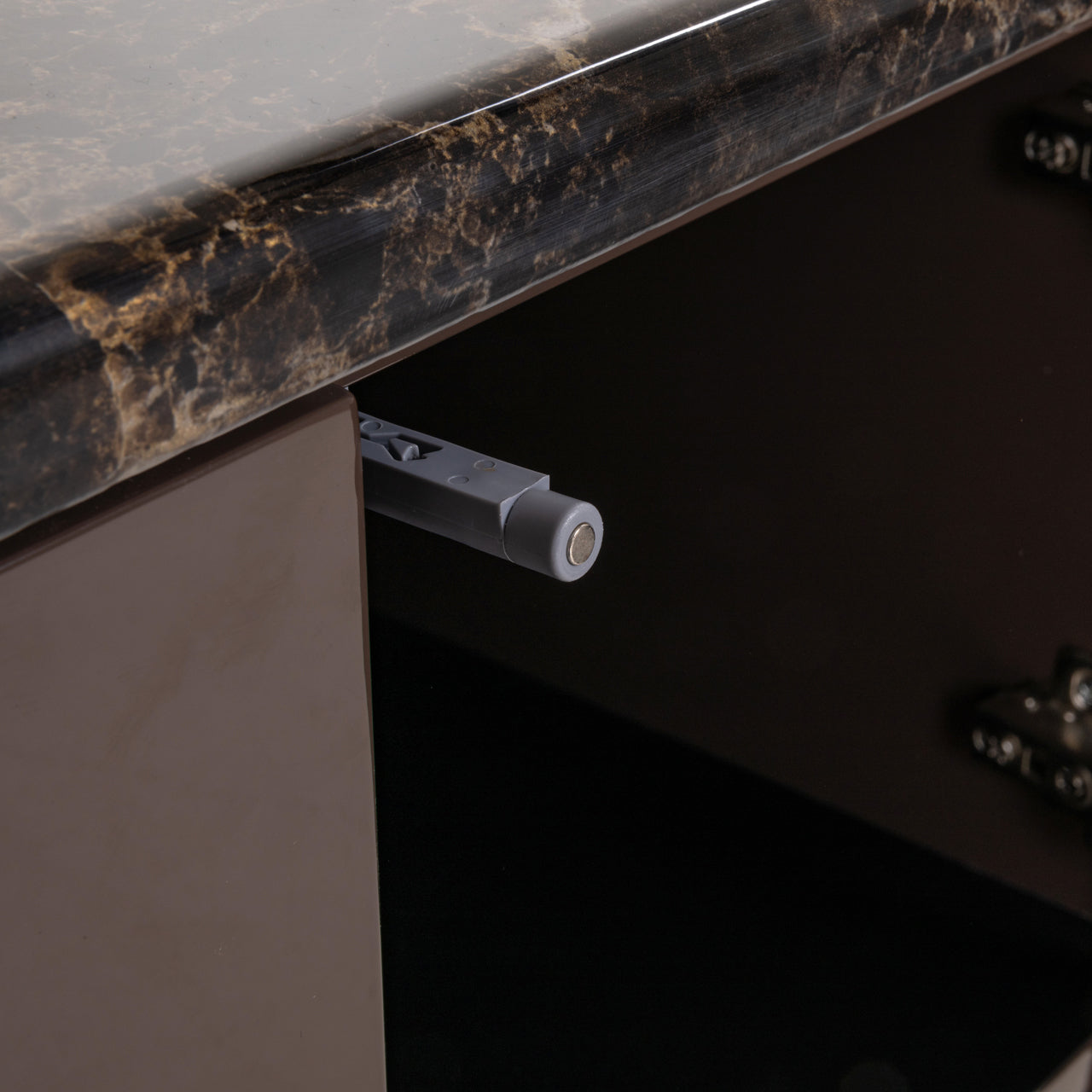 Almundi TV szekrény