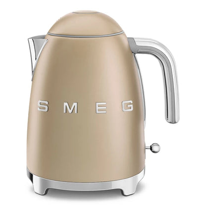 SMEG VÍZFORRALÓ, matt retro design