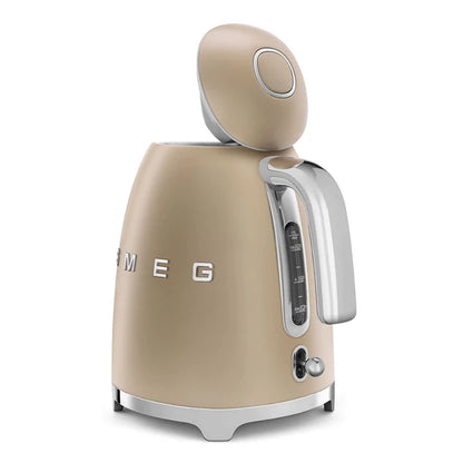 SMEG VÍZFORRALÓ, matt retro design