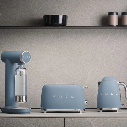 SMEG VÍZFORRALÓ, matt retro design