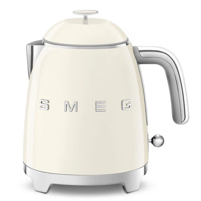 SMEG MINI VÍZFORRALÓ retro design