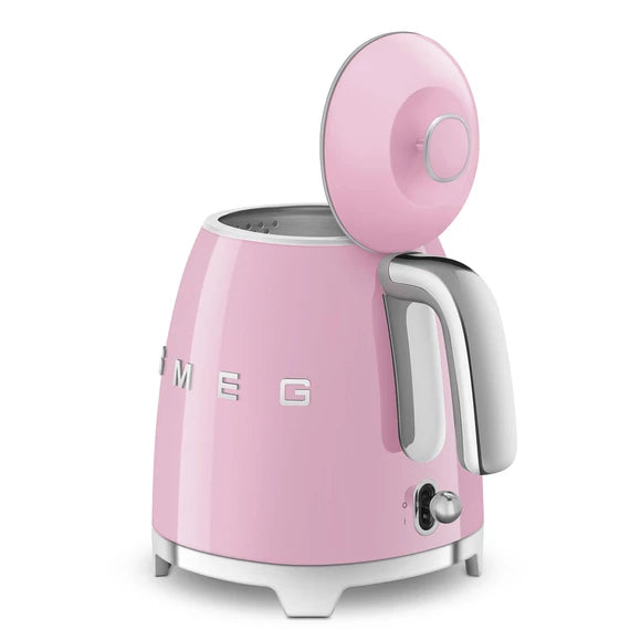 SMEG MINI VÍZFORRALÓ retro design