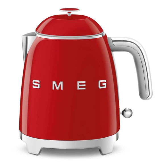 SMEG MINI VÍZFORRALÓ retro design