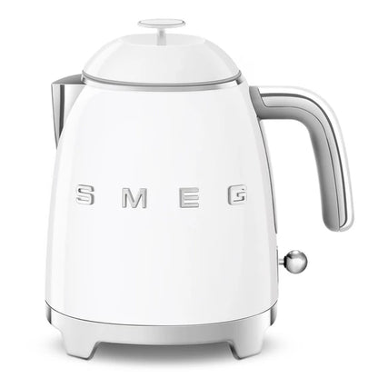 SMEG MINI VÍZFORRALÓ retro design