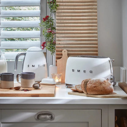 SMEG KENYÉRPIRÍTÓ 2 szeletes, matt retro design